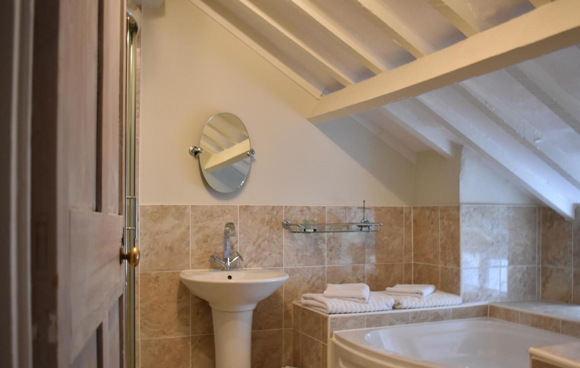 Davenford Cotswold Gardens Bed & Breakfast Stow-on-the-Wold Dış mekan fotoğraf