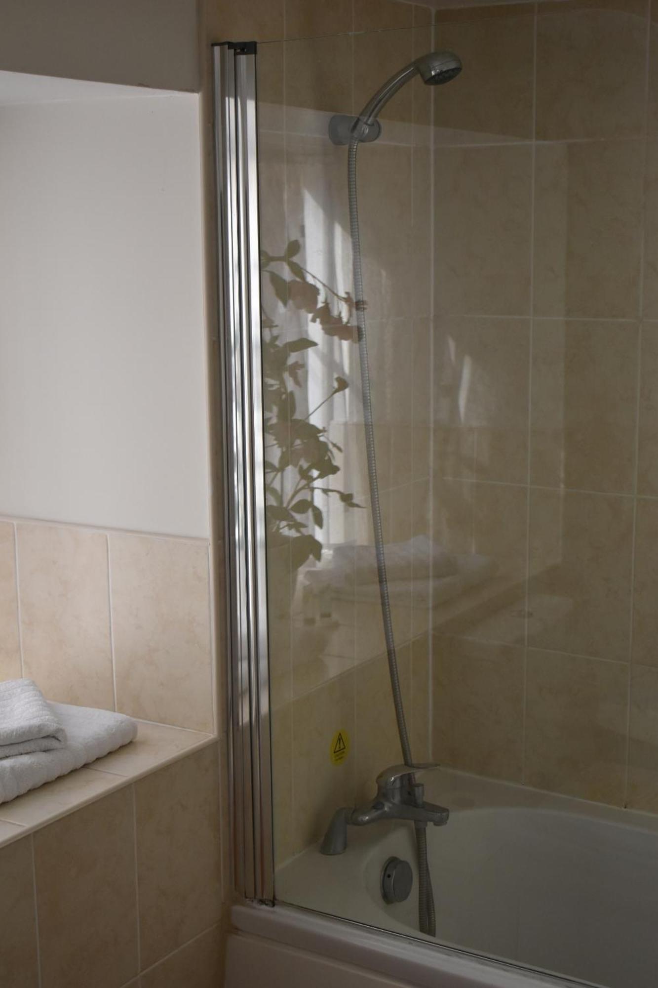 Davenford Cotswold Gardens Bed & Breakfast Stow-on-the-Wold Oda fotoğraf